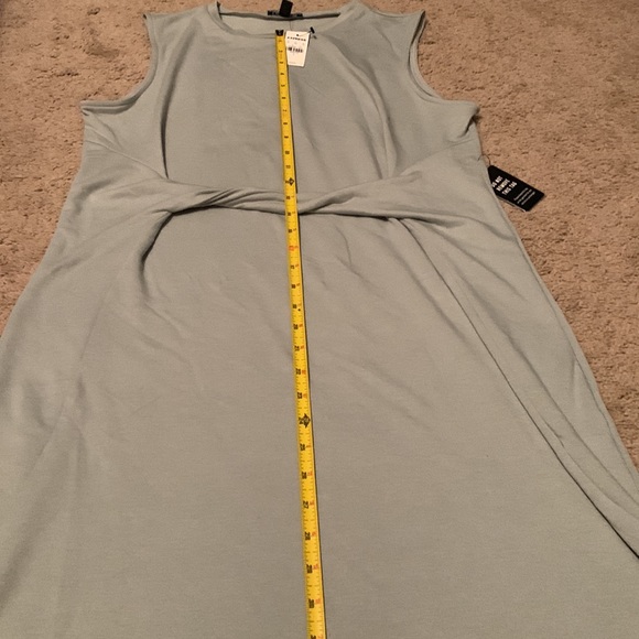 NWT Express Sage Green Dress. Size Large. - Picture 10 of 11